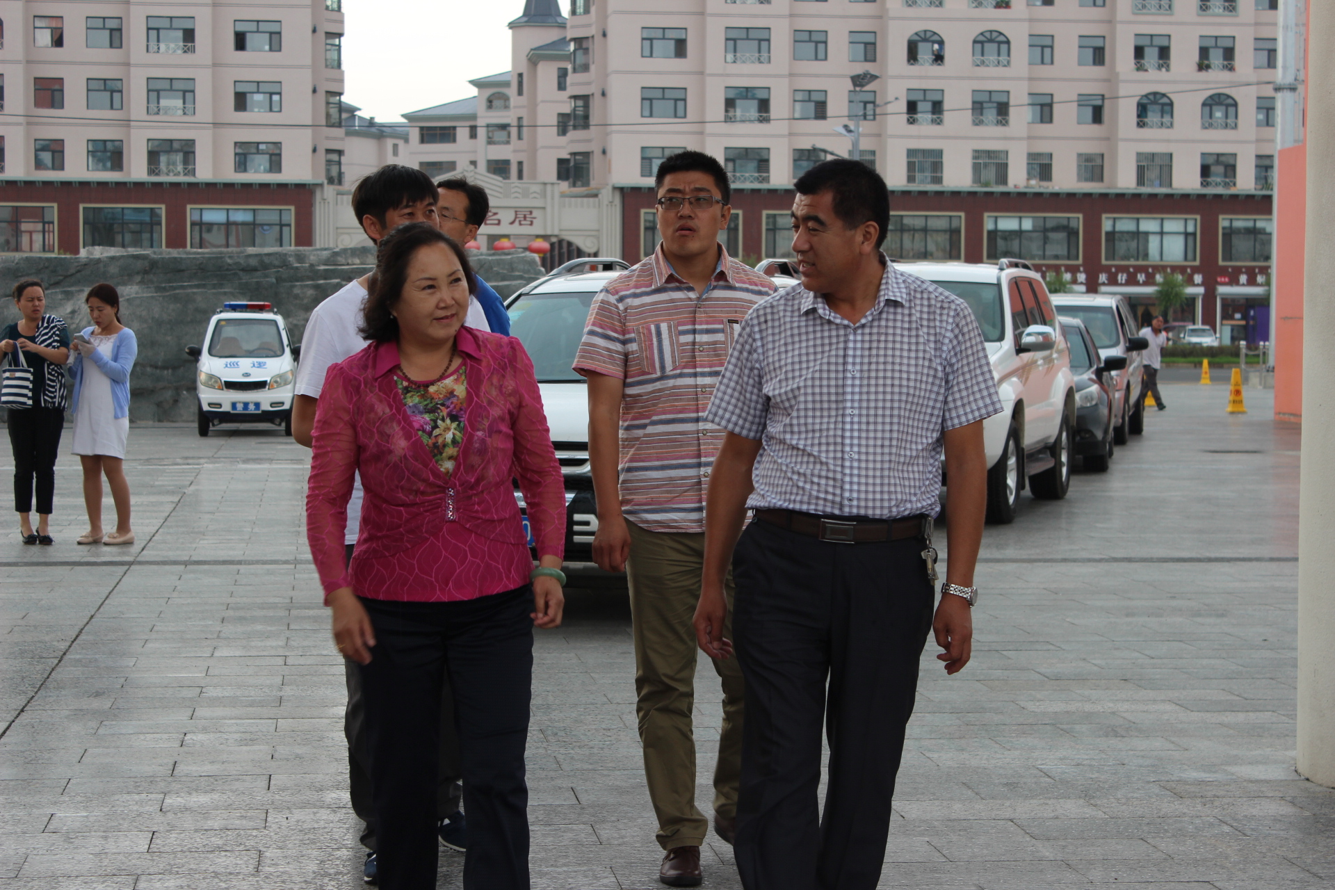 阿荣旗阿伦中学