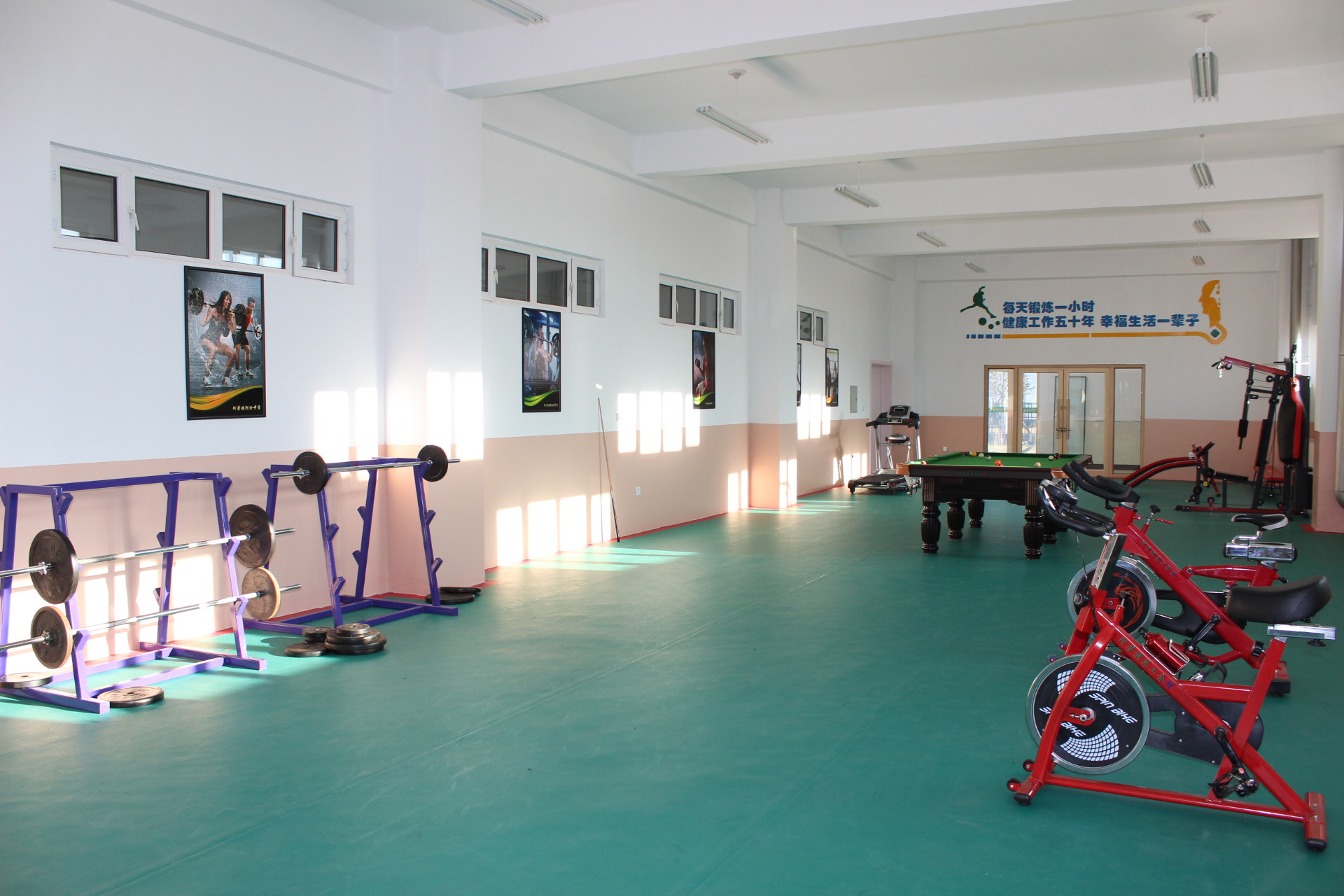 阿荣旗阿伦中学